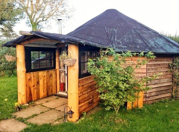 Black Horse Glamping