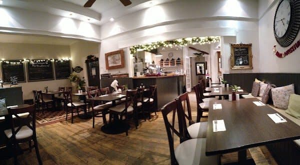Pier House Cafe and Bistro