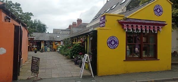 Pretty Things Of Beaumaris