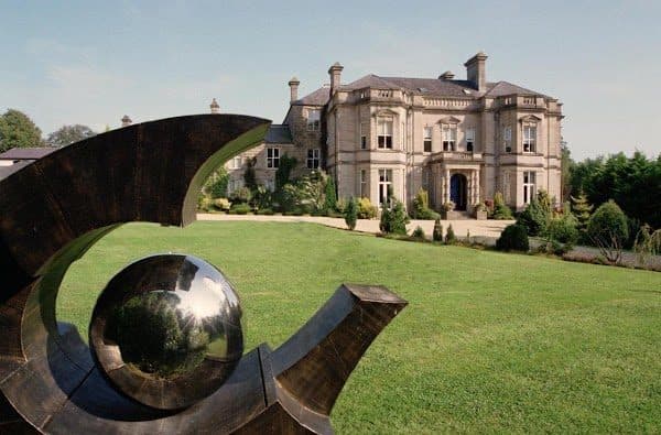 Tre-Ysgawen Hall